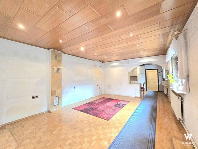 Immobilie in Stockerau - Ein Haus für mehrere Generationen | großzügige Wohnfläche mit ca. 225 m2 | Garage | viel Stauraum | Werkstatt | Garten - Bild 2