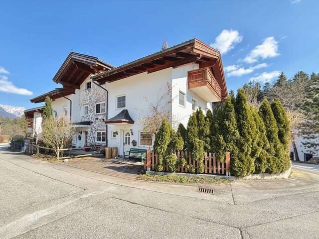 Immobilie in Söll - Wunderschönes Eckreihenhaus in sonniger Lage in Söll perfekt für eine große Familie mit 5 Schlafzimmern! - Bild 0