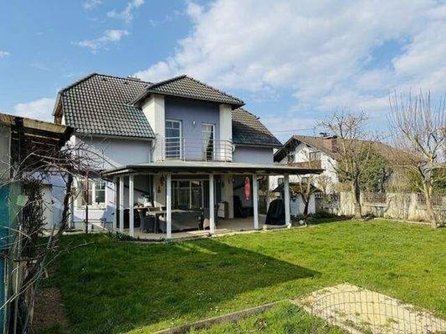 Immobilie in Marchtrenk - Modernes, vollunterkellertes Einfamilienhaus in ruhiger Lage von Marchtrenk mit Erdwärme - Bild 2