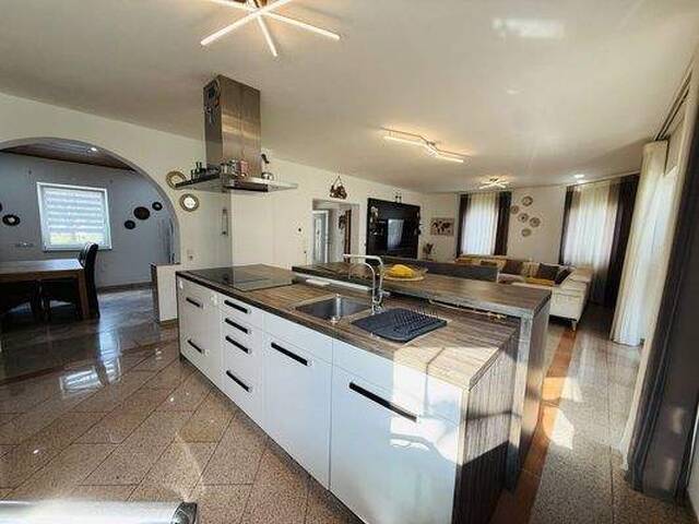 Immobilie in Marchtrenk - Modernes, vollunterkellertes Einfamilienhaus in ruhiger Lage von Marchtrenk mit Erdwärme - Bild 4