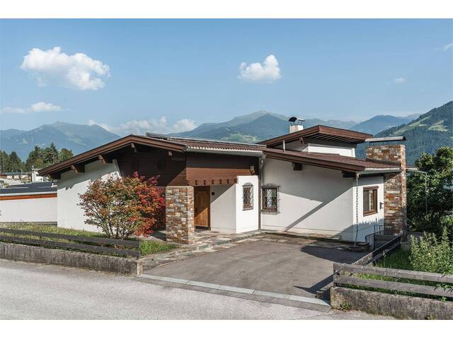 Immobilie in Fritzens - Bestlage mit Ausblick: Dieser hervorragend gelegene Bungalow begeistert durch seine exklusive Position und einen unvergleichlich schönen Fernblick! - Bild 1