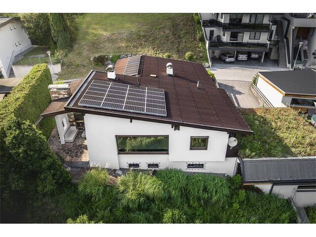 Immobilie in Fritzens - Bestlage mit Ausblick: Dieser hervorragend gelegene Bungalow begeistert durch seine exklusive Position und einen unvergleichlich schönen Fernblick! - Bild 2