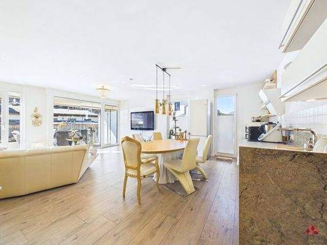 Immobilie in Niederndorf - Familienfreundliche Terrassenwohnung mit 2 Tiefgaragenstellplätzen in Niederndorf zu verkaufen - Bild 2