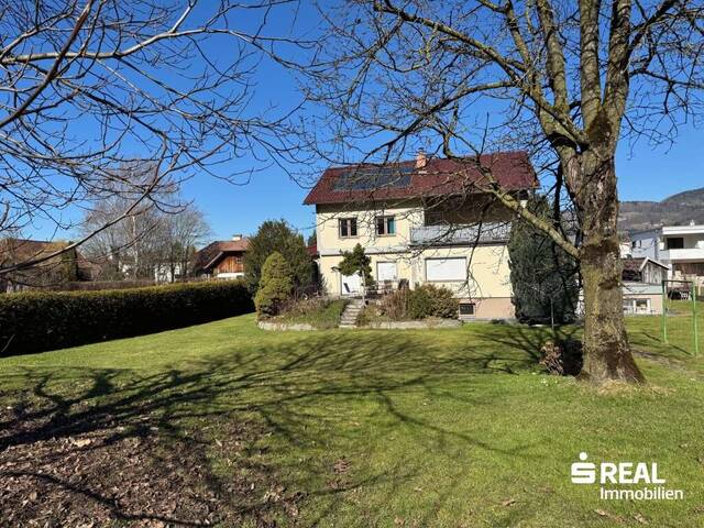 Immobilie in Micheldorf - Großzügiges Haus mit 3 Wohnungen, 2 Terrassen und Garagen auf großem Grundstück in Micheldorf - Bild 3