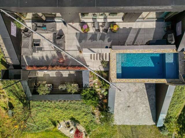 Immobilie in Hof am Leithaberge - Reduktion in ihrer luxuriösesten Form. Einzigartige Architekten Villa - 25 Minuten von Wien - Bild 1