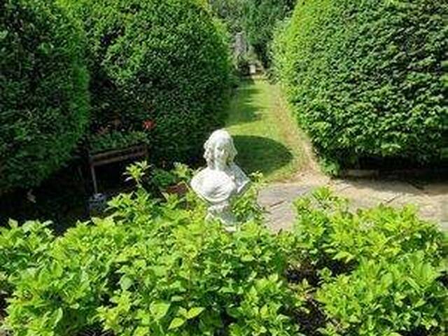 Immobilie in Gars am Kamp - Gars am Kamp - Liebhaber für charmante Jahrhundertwendevilla gesucht !!! - Bild 0