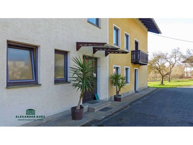 Immobilie in Ranshofen - Großes Grundstück in bester Lage in Braunau/Ranshofen mit gut erhaltenem Altbestand - Bild 2