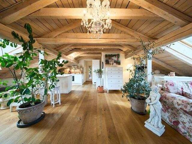 Immobilie in Telfes im Stubai - Dachgeschoßwohnung mit Flair - Bild 0