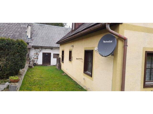 Immobilie in Lassing - Einfamilienhaus mit Wirtschaftsgebäude und Doppelgarage - Bild 2