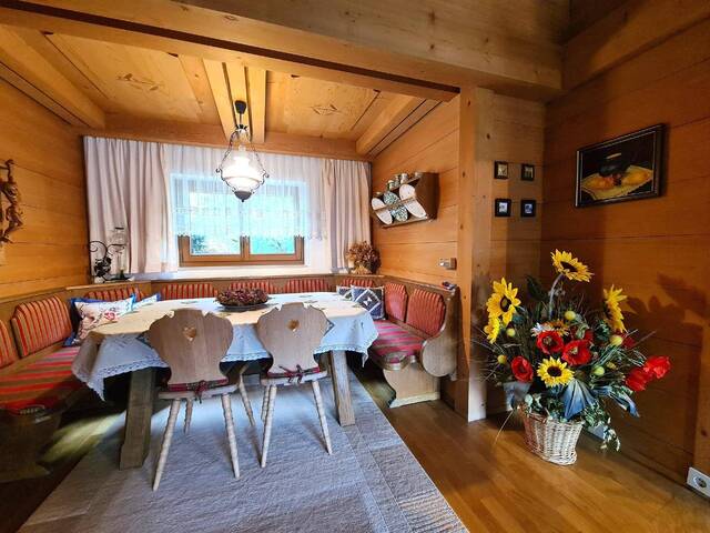 Immobilie in Högmoos - Zweitwohnsitz Chalet mit großem Grundstück und viel Potenzial, traumhafte unverbaute Panoramaaussicht auf den National Park Hohe Tauern - Bild 4