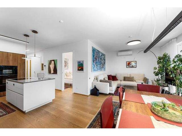 Immobilie in Millstatt am See - Luxus in Ruhelage auf der Sonnenseite über dem Millstätter See! - Bild 1