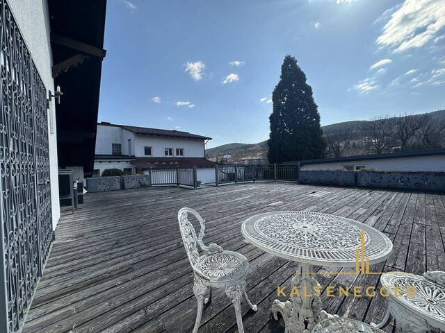 Immobilie in Markt Piesting - Sonnenbeschienenes Grundstück mit Blick auf die Hohe Wand - ein ländliches Mehrfamilienhaus und ein Einfamilienhaus - Bild 4