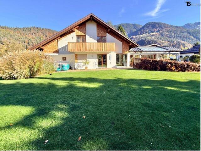 Immobilie in Nüziders - Nüziders: Einfamilienhaus mit Garten - Premium-Immobilie – Wohnjuwel mit Wintergarten, Wellnessbereich & Traumgarten - Bild 0