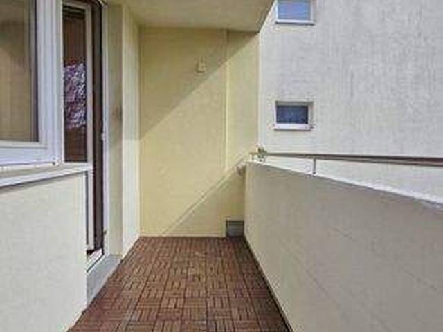 Immobilie in Breitenfurt bei Wien - Startwohnung - 1 Zimmer - toller Grünblick - sanierungsbedürftig - Bild 3