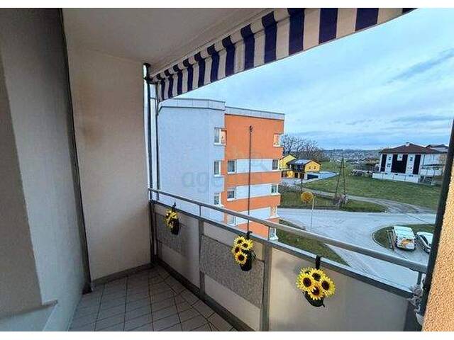 Immobilie in Schwertberg - Sonnige 3-Zimmer-Wohnung mit Südbalkon, Lift & Weitblick - perfekt für Familien - Bild 1