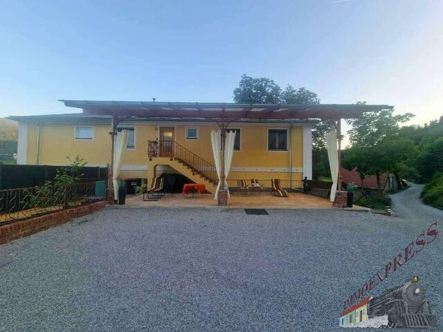 Immobilie in Wartberg im Mürztal - Einmalige Gelegenheit in Wartberg im Mürztal auf 14.542 m² für 1-2 Familien - saniert - Atelier - Werkstatt - Bild 1