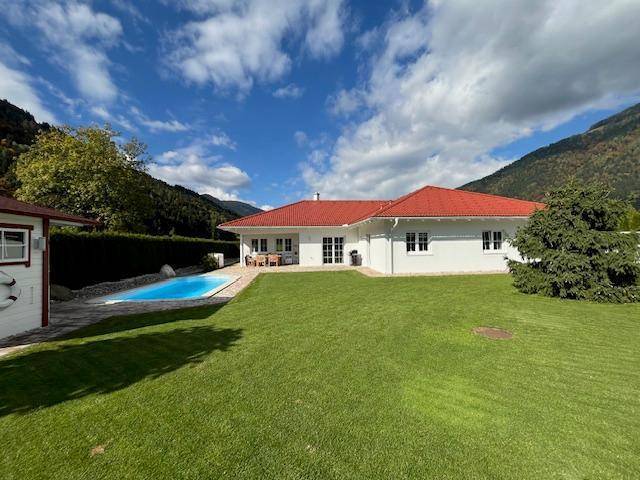 Immobilie in Treffen - Modernes 6-Zimmer Haus mit Pool und Sauna in Treffen - Bild 0