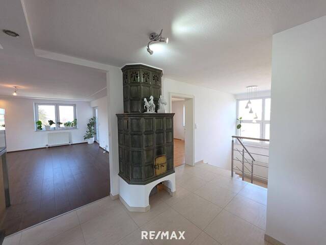 Immobilie in Klein-Harras - OPEN HOUSE, Freitag, 10.4.! RUHELAGE - großzügiges Wohnhaus mit vielen Extras - Bild 2