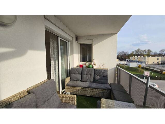 Immobilie in Unterwaltersdorf - Perfekt geschnittene 4-Zimmer-Wohnung mit Balkon und 2 Carports in 2442 Unterwaltersdorf - Bild 0