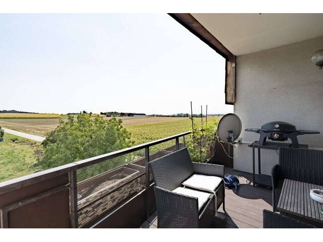 Immobilie in Hornstein - ** Beste Aussichten - Helle 4 Zimmerwohnung mit großer Loggia und Parkplatz ** - Bild 2