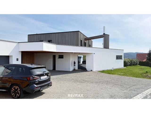 Immobilie in Gerersdorf bei Güssing - Architektenhaus in sonniger Ruhelage mit Spiral-Weinkeller, Infinity Pool und Burgblick - Bild 0