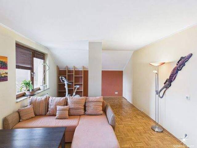 Immobilie in Spittal an der Drau - Zentrale Dachgeschoßwohnung mit großzügiger Terrasse. Stellplatz. Spittal an der Drau. - Bild 2