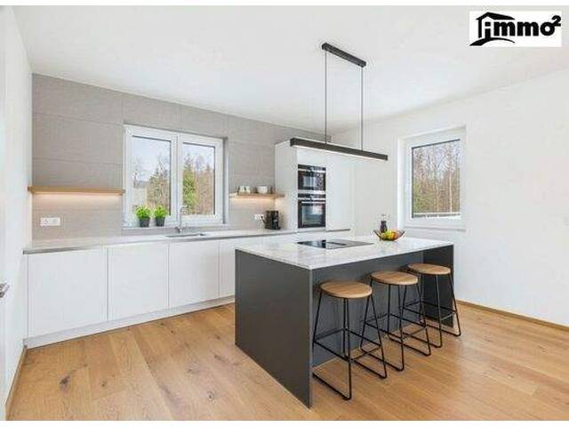 Immobilie in Duel - SKYLINE-FEELING IN DUEL - WOHNEN AUF HÖCHSTEM NIVEAU MIT SEE-NÄHE - Bild 1