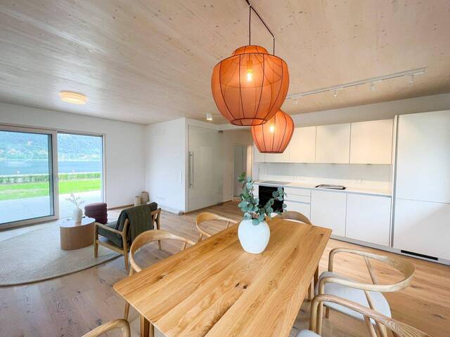 Immobilie in Alt-Ossiach - Erstbezug-SEEBUNGALOW am traumhaften Ossiachersee mit Seeblickschlafräumlichkeiten - Bild 0