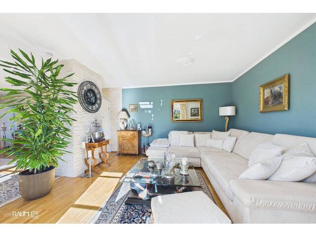 Immobilie in Landskron - NEUES ANGEBOT: Stilvolles Mehrfamilienhaus mit separater Wohneinheit - Bild 3