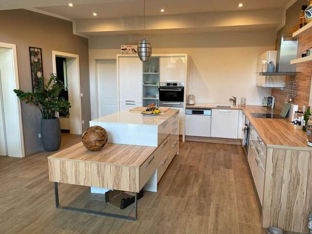 Immobilie in Landskron - Stylisches, modernes Wohnhaus in idyllischer Lage, St. Andrä, Ossiachersee - Bild 1