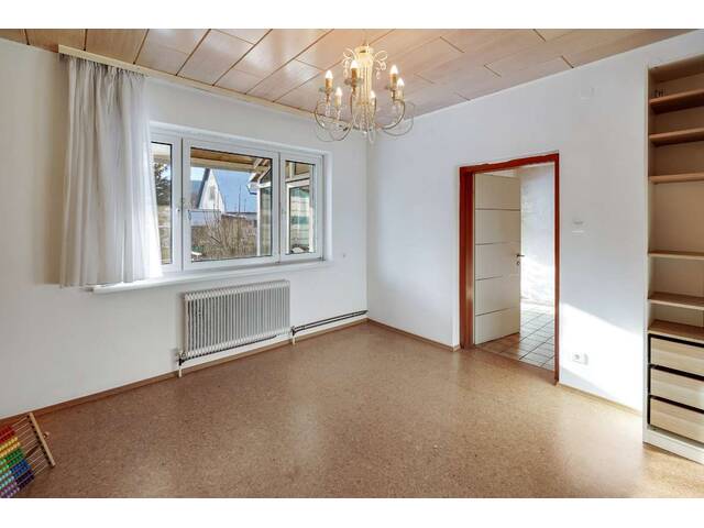 Immobilie in Breitenfurt bei Wien - Bungalow nahe Wien mit Garten & Potential - sofort beziehbar - 3 Min. zur Wiener Grenze - Bild 4