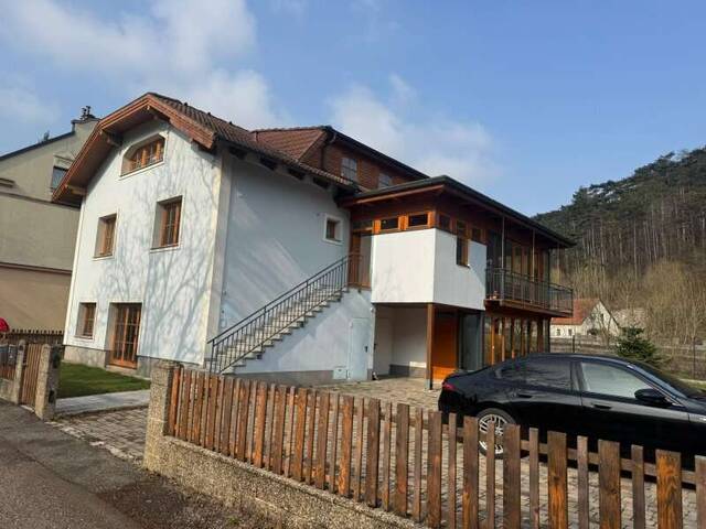 Immobilie in Weissenbach an der Triesting - TOP LAGE! Mehrfamilienhaus in Weissenbach an der Triesting - Bild 1