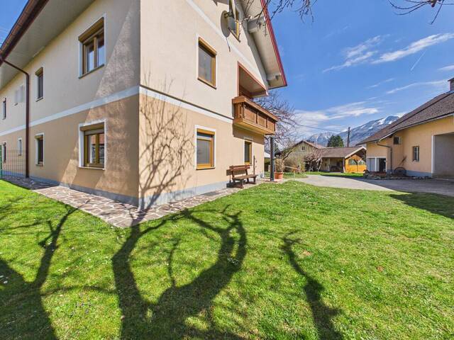 Immobilie in Ferlach - Landwirtschaft Kärnten kaufen - 11 ha GUTSHOF in Ferlach, Bauernhaus, Stallungen mit Wald + Wiesen - Bild 1