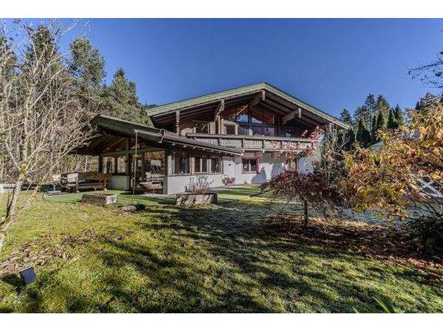 Immobilie in Kirchdorf in Tirol - Charmantes Landhaus in idyllischer Ruhelage am Golfplatz - Bild 0