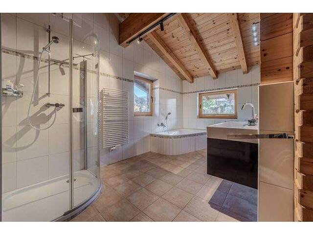 Immobilie in Kirchdorf in Tirol - Charmantes Landhaus in idyllischer Ruhelage am Golfplatz - Bild 3