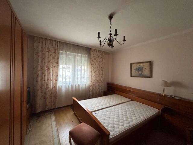 Immobilie in Podersdorf am See - Verborgene Oase im Herzen von Podersdorf - charmantes Haus mit Privatsphäre, Gartenidylle und großem Zukunftspotenzial - Bild 2