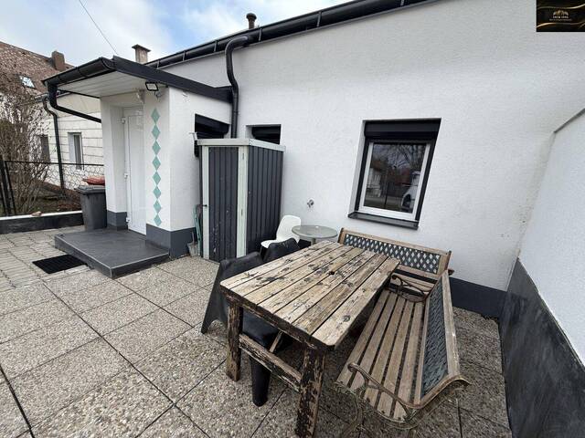 Immobilie in Moosbrunn - Modernisiertes 4-Zi-Reihenhaus in ruhiger Lage – 2440 Moosbrunn mit Fußbodenheizung, Luftwärmepumpe! - Bild 2