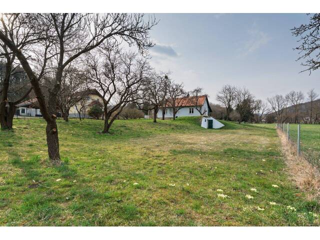 Immobilie in Grub - Ruhe, keine direkten Nachbarn & freier Blick ins Grüne auf 1804 m² - Bild 2