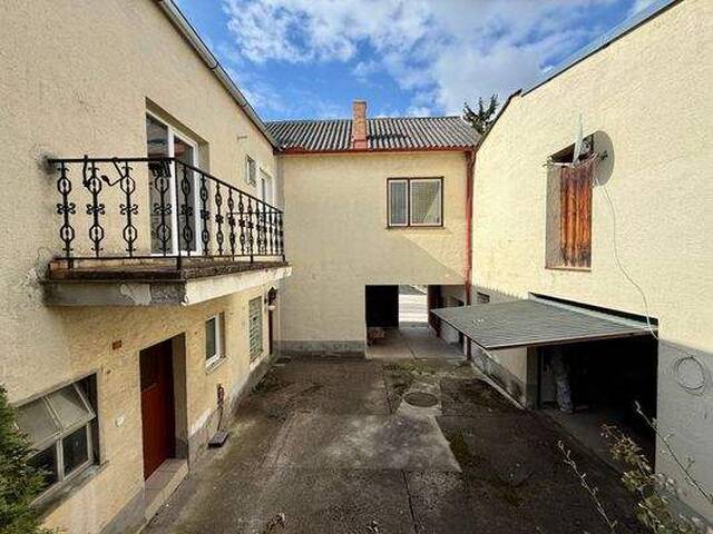 Immobilie in Pernersdorf - Ihr neues Zuhause nahe Retz - charmantes Einfamilienhaus mit Garten und viel Gestaltungspotenzial - Bild 2