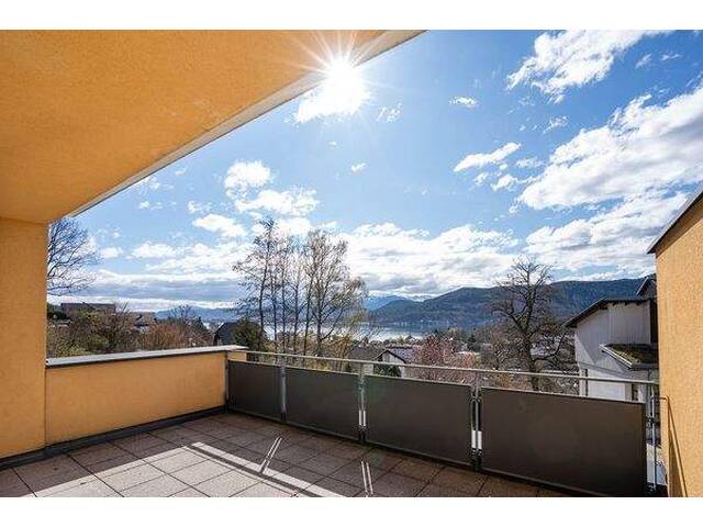 Immobilie in Krumpendorf - Wohnen, wo andere Urlaub machen - stilvolle Wohnung in Toplage am Wörthersee - Bild 0