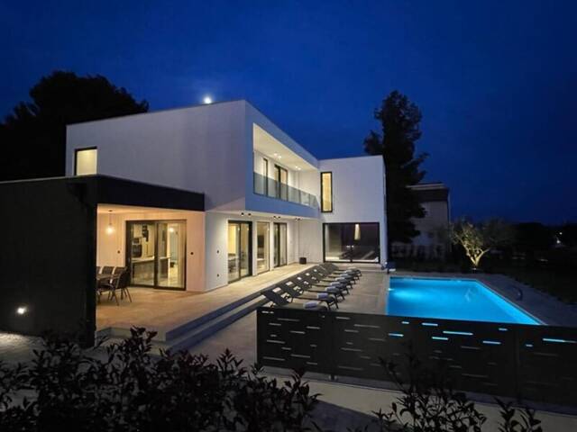 Immobilie in Innsbruck - Eine Traumvilla auf der Halbinsel Istrien... - Bild 0