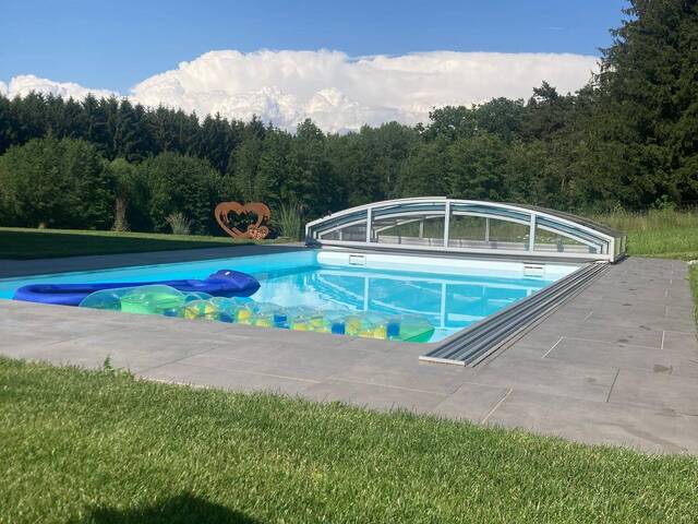 Immobilie in Forndorf - Neuwertiges Einfamilienhaus (BJ 2019) in Massivbauweise mit Pool, 979 m² Grundstück & unverbaubarem Grünblick - Privatverkauf im Bieterverfahren - Bild 3