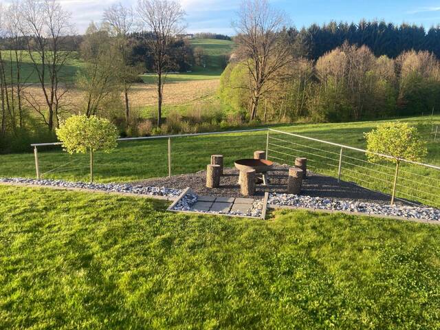 Immobilie in Forndorf - Neuwertiges Einfamilienhaus (BJ 2019) in Massivbauweise mit Pool, 979 m² Grundstück & unverbaubarem Grünblick - Privatverkauf im Bieterverfahren - Bild 4