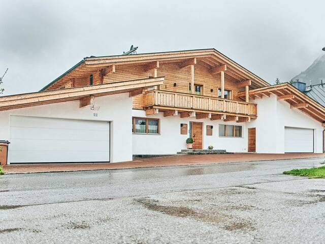 Immobilie in Leutasch - Exklusive Maisonette-Wohnung in Leutasch: 164 m² + Doppelgarage + Garten + Pool - Bild 1