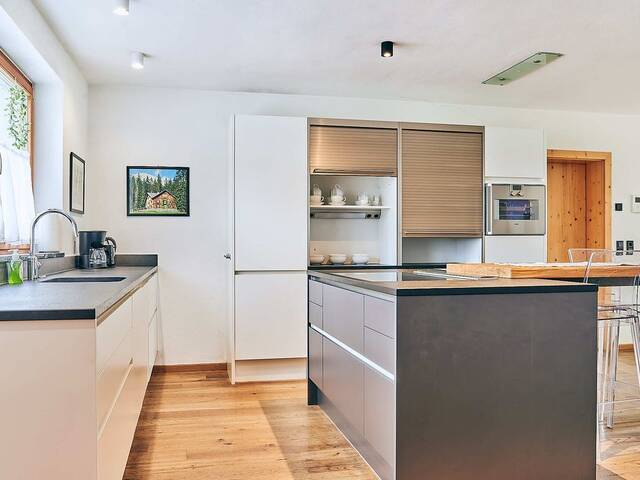 Immobilie in Leutasch - Exklusive Maisonette-Wohnung in Leutasch: 164 m² + Doppelgarage + Garten + Pool - Bild 2