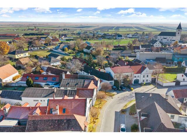 Immobilie in Breitenbrunn - Wohnen mit Seele: Liebevoll erhaltener Streckhof in Ruhelage mit Blick auf den Neusiedler See - Bild 4
