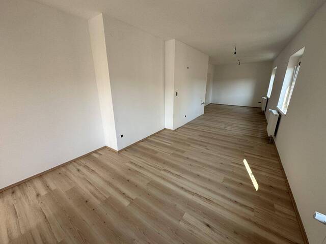 Immobilie in Eggenburg - 5,2% Rendite | Vorsorgewohnung mit Balkon - beste Lage in Eggenburg - Bild 1