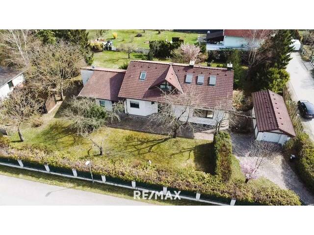 Immobilie in Föhrenau - Großzügige Liegenschaft | attraktives Einfamilienhaus mit Galerie|1.706 m² Grundstück | 2 Garagen! - Bild 0