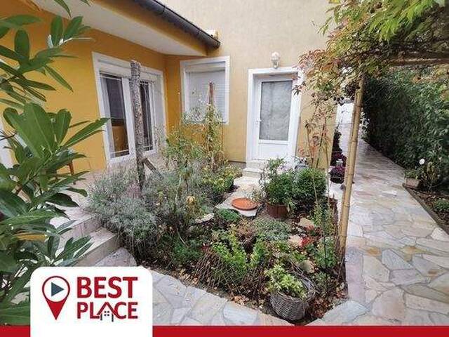 Immobilie in Neusiedl am See - Neusiedl: Künstlervilla - GANZ NAH AM SEE ! - Bild 0