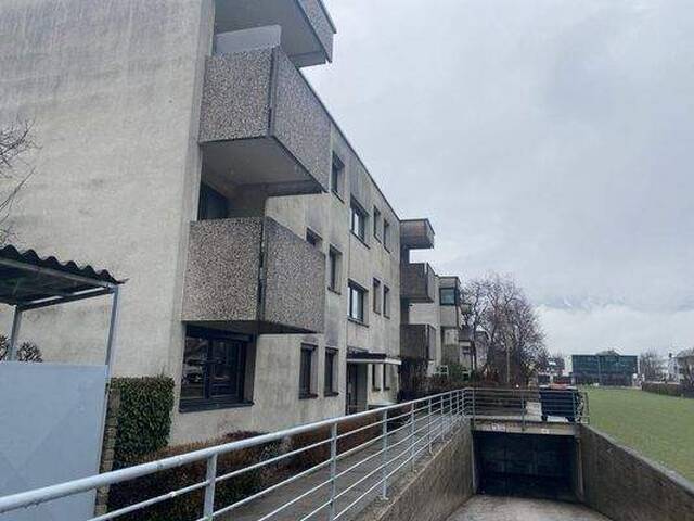 Immobilie in Innsbruck - Charmante Großgarconniere mit Terrasse in Amras - Renovierungsprojekt zum Top-Preis! - Bild 0